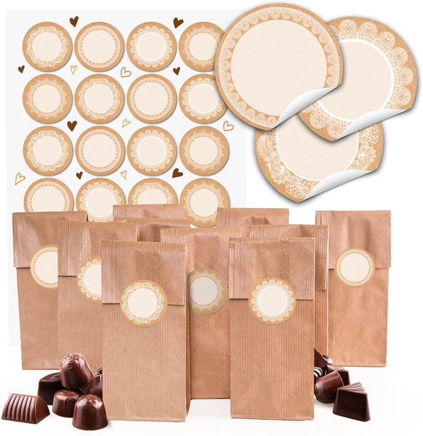 10 braune kleine Kekstüten mit Boden Weihnachten Papiertüten (7 x 4 x 20,5 cm) + 24 runde Aufkleber 4 cm schwarz-rot-weiß (14126) Verpackung give-aways Werbegeschenke für Kunden