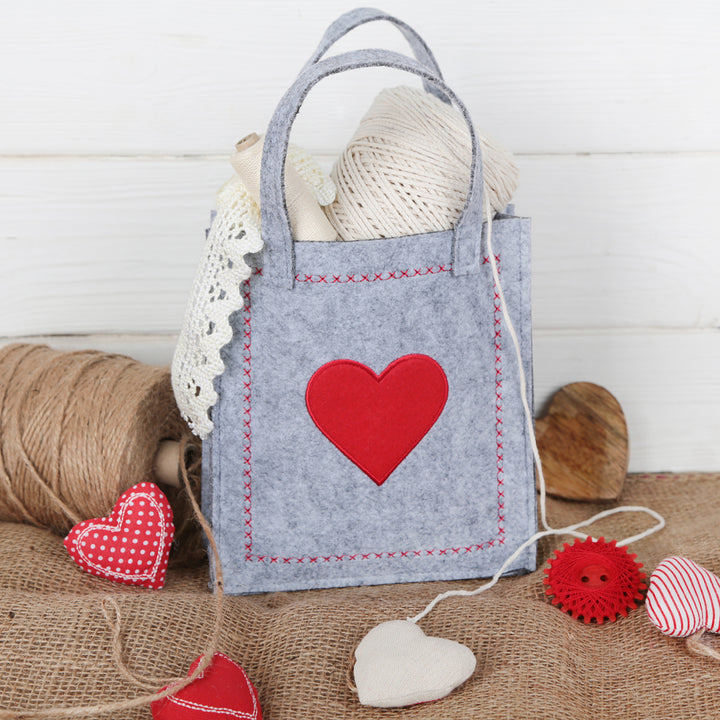 5 kleine HERZ FILZTASCHEN rot grau Geschenktaschen 18 x 20 x 5 cm mit Henkel Geschenkbeutel Hochzeit Geburtstag Weihnachten Valentinstag VERPACKUNG Muttertag - Foto 2