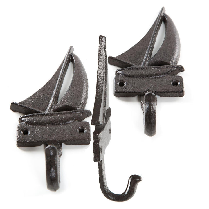 3 maritime Wandhaken aus Gusseisen mit Segelboot-Motiv - Foto 1