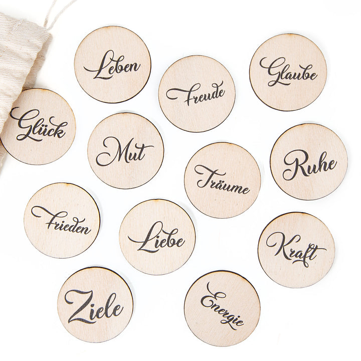 12 Glückstaler aus Holz inkl. braunes Säckchen - Worte Liebe Glück Freude Glückssteine 4 cm - Foto 1