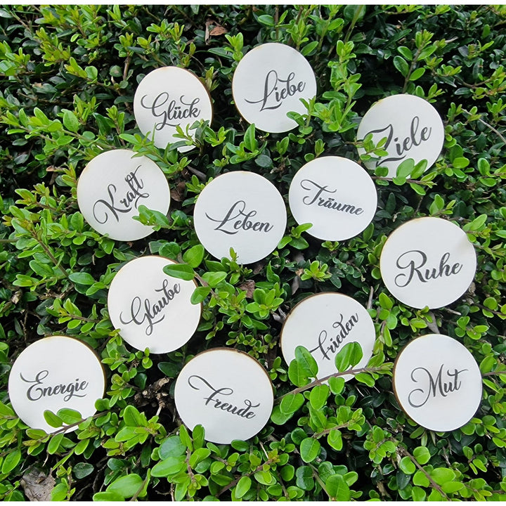 12 Glückstaler aus Holz inkl. braunes Säckchen - Worte Liebe Glück Freude Glückssteine 4 cm - Foto 2