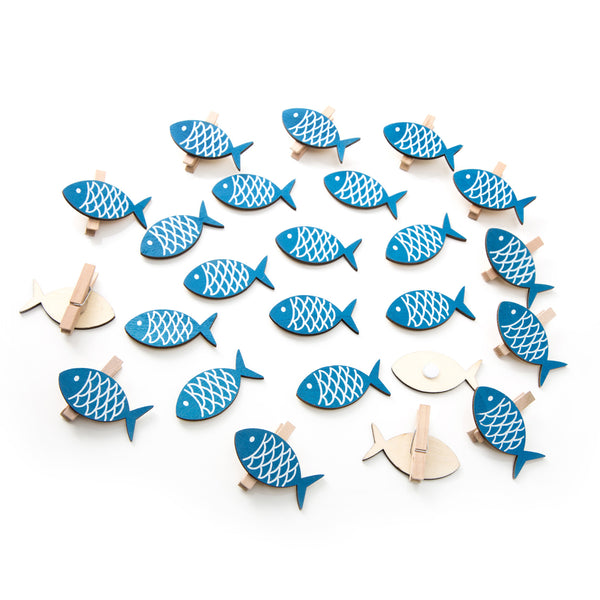 Maritimes Deko Set aus Holz - 6 kleine blaue Fische auf Klammern & 6 kleine blaue Anker auf Klammer