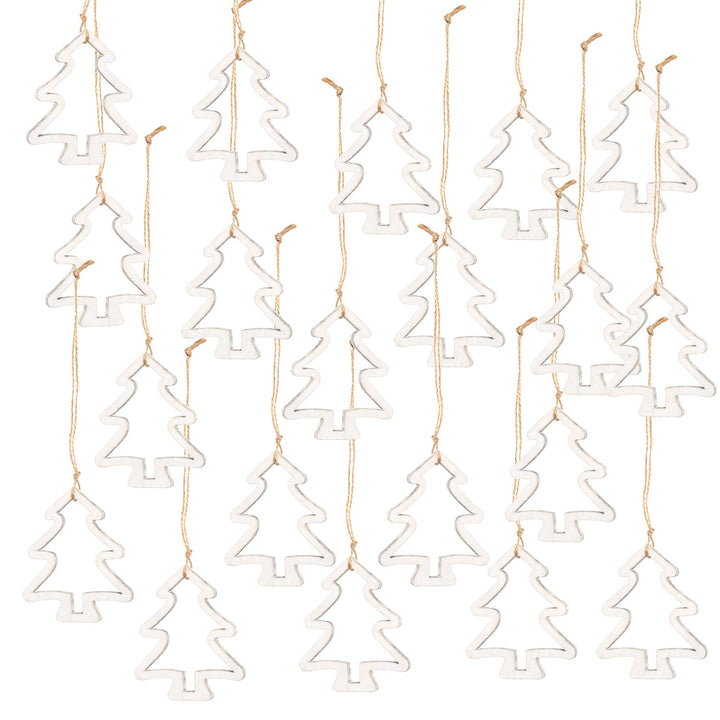 20 Weihnachtsanhänger Tannenbaum Silhouette weiß mit Schnur 9 cm - Christbaumanhänger Shabby Chic aus Holz - Foto 1