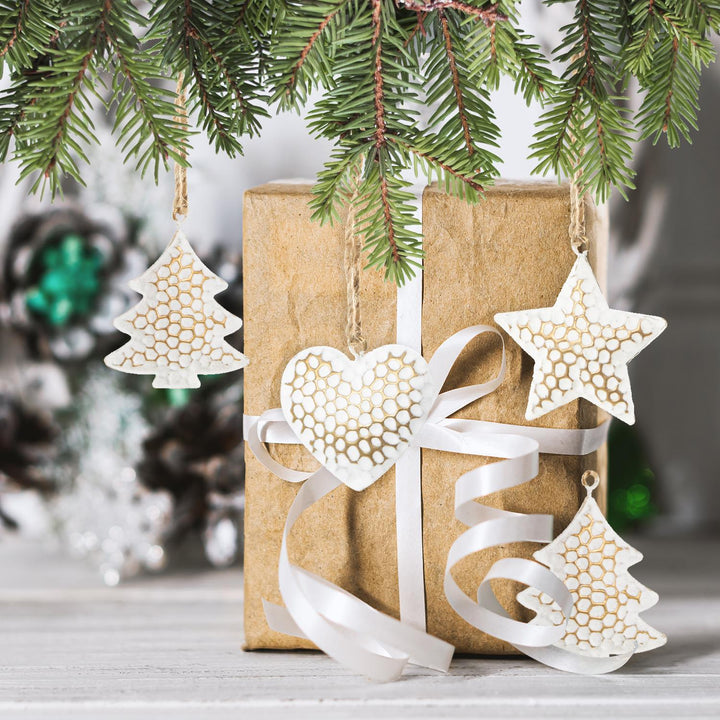 12 kleine Weihnachtsanhänger weiß gold - Bäume Sterne Herzen 4 cm aus Metall - Foto 2