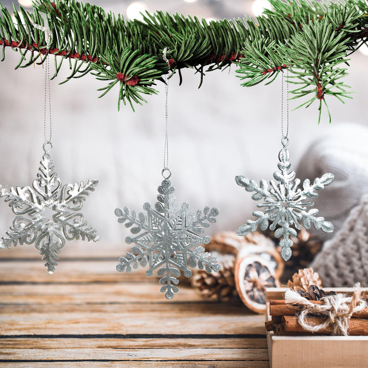 10 weiße Weihnachtskugeln aus Plüsch - 7 cm zum Aufhängen