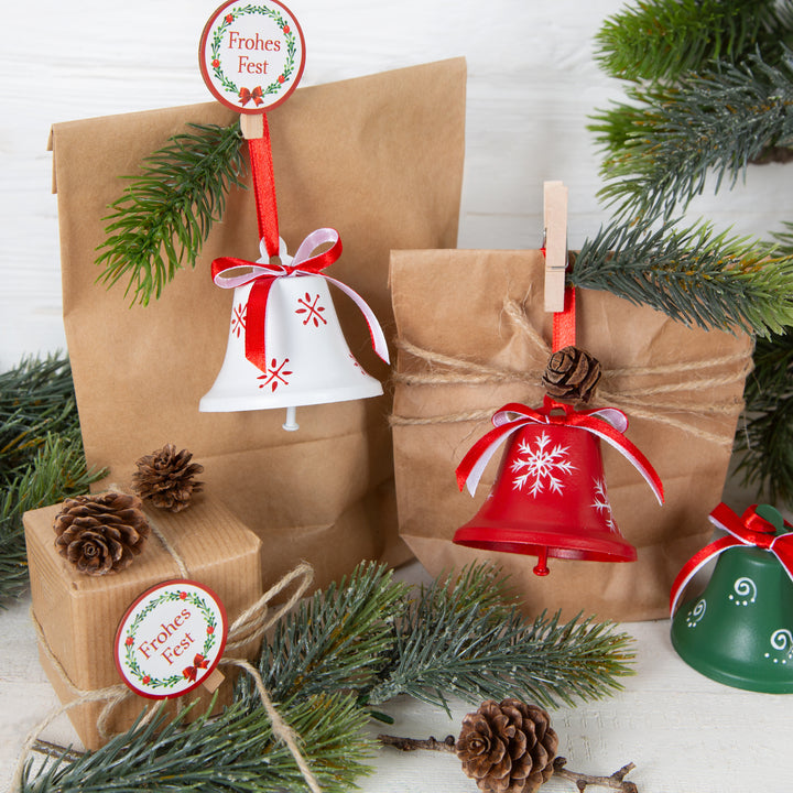 2 kleine Nikolaus Figuren Weihnachtsmann rot weiß grün 7cm