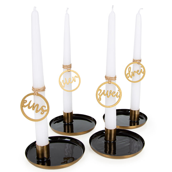 Logbuch-Verlag Adventskranz Gold aus Metall mit Kerzen und Schale + 1 2 3 4 Holz Zahlen goldfarben weiß 28 cm