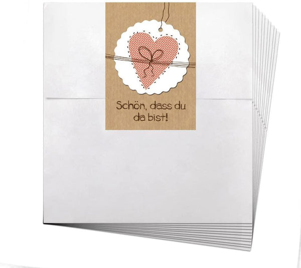 10 weiße Geschenktüten Papiertüten Flachbeutel 13 x 18 + 2 cm Lasche mit Aufkleber beige braun schwarzes Herz VON HERZEN vintage für Weihnachtsgeschenke Gastgeschenke Hochzeit give-aways