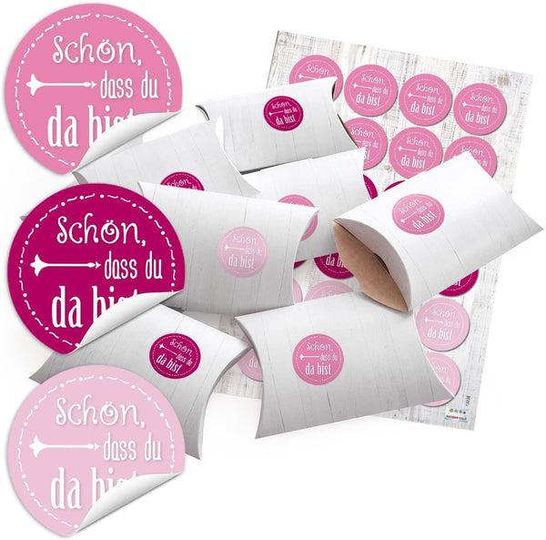 Logbuch-Verlag 25 kleine Geschenkschachteln Holz Optik weiß 14,5 x 10,5 cm + 10 SCHÖN DASS DU DA BIST Aufkleber Fisch blau türkis maritim Verpackung Give-Away Kindergeburtstag Kommunion Taufe