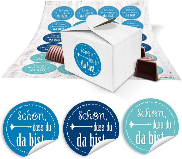 24 kleine weiße Geschenkboxen Geschenkverpackung Geschenkschachteln 8 x 6,5 x 5,5 + maritime blau weiße Fische Aufkleber … zum Befüllen für Gastgeschenke zur Kommunion, Taufe, Geburtstag