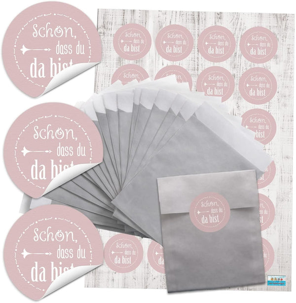 24 rote kleine Papier-Tüten Weihnachtstüten Geschenktüten (13 x 18 cm) + 24 Weihnachts-Aufkleber in grau rot weiß Frohe Weihnachten (14127) Geschenk-Verpackung für give-aways