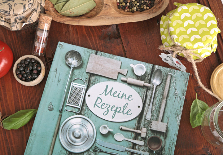 SET Rezeptbuch klein zum Selberschreiben SCHWARZ WEISS Vintage Nostalgie DIN A5 + Küchenaufkleber vintage + KOCHLÖFFEL HARDCOVER Kochbuch Buch Meine Rezepte Lieblingsrezepte - Geschenk Küche Kochen