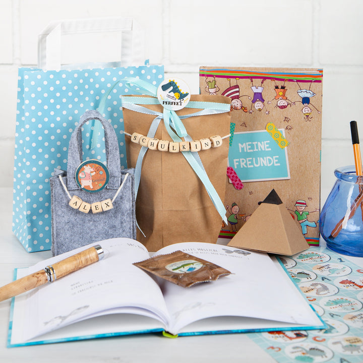 Hellblaue Papiertüte mit weißen Punkten und Boden 18 x 22 x 8 cm für Hochzeit & Feste - Foto 2