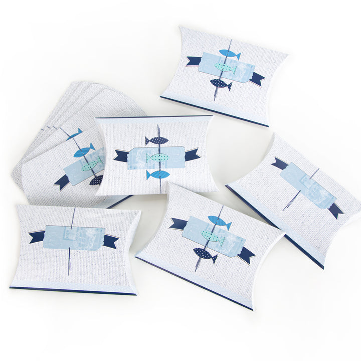 Kleine Geschenkschachtel blau maritim mit Fischen für Taufe & Kommunion 50 Stück