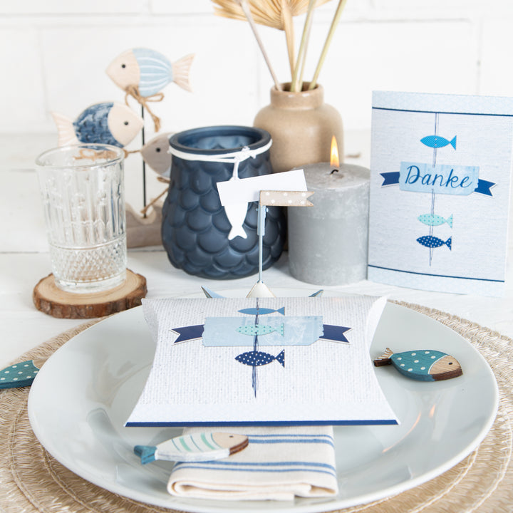 Kleine Geschenkschachtel blau maritim mit Fischen für Taufe & Kommunion 50 Stück