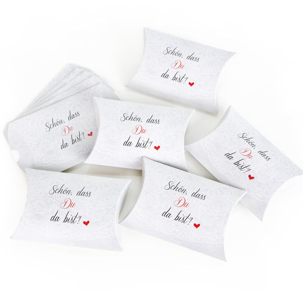 Geschenkbox in 15 x 10,3 x 3 cm Schön dass du da bist weiß schwarz rot mit Herz 25 Stück