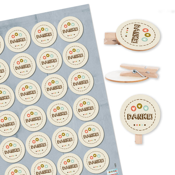 Logbuch-Verlag 96 Aufkleber bayerische Sprüche + 96 Holzklammern mit runder Scheibe Bayern Oktoberfest Deko Set blau weiß rot Partydeko Wiesn Geschenk
