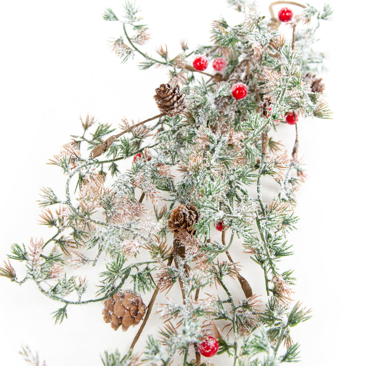winterlicher Dekozweig mit Zapfen & Beeren mit Kunstschnee - Foto 2