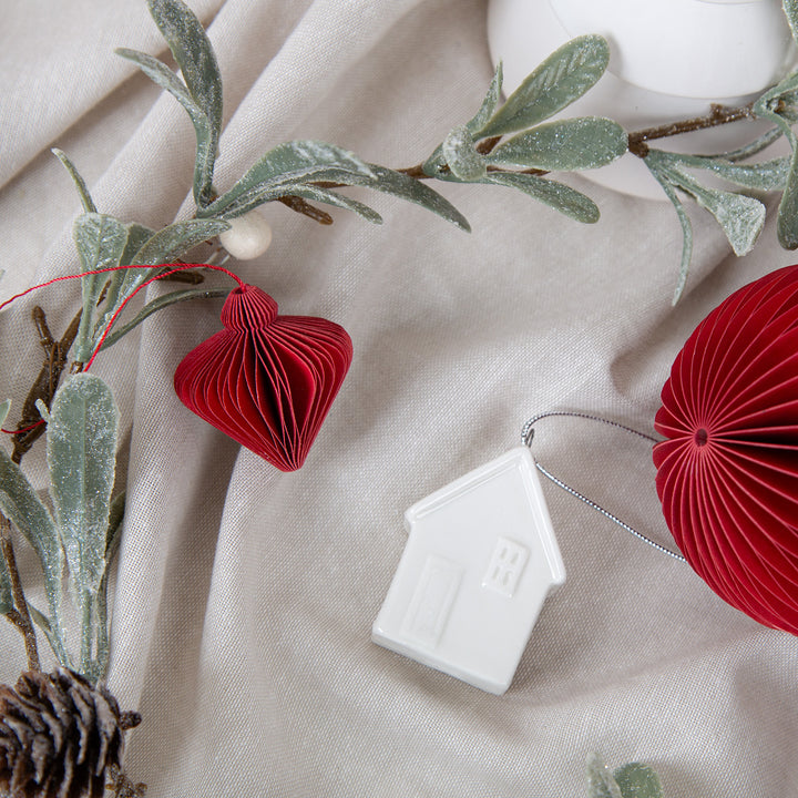 4 Porzellan Häuschen 3D Weihnachtsanhänger weiß Haus 4,8 cm - Foto 2