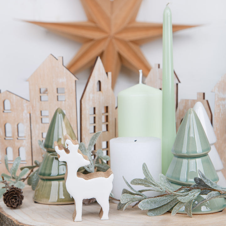 9 Schneeflocken weiß aus Papier - Baumschmuck zum Aufhängen 10 cm
