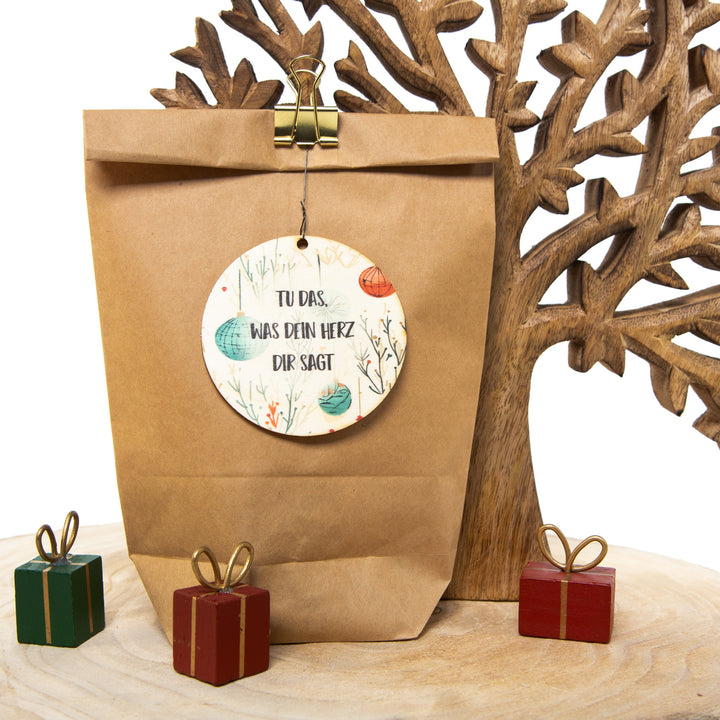 16 Weihnachtsanhänger aus Holz - Kugeln & Zapfen mit Sprüchen 8-12 cm - Foto 2