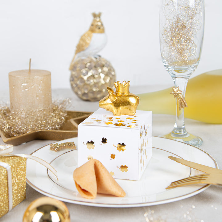 6 kleine Glücksschweinchen 5 cm mit Goldener Krone &amp; Kleeblatt Glücksbringer