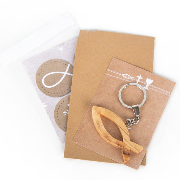 Logbuch-Verlag kleines Geschenk christlicher Fisch Ichthys Schlüsselanhänger + Eukalyptus Karte I Geschenkset Kommuniongeschenk